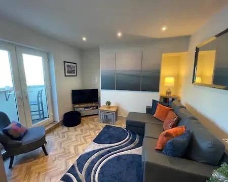 Spectacular 2 Bedroom Balcony Sea View Flat Scarborough Ngoại thất bức ảnh