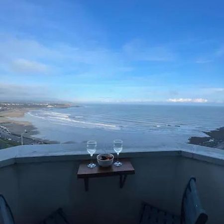 Spectacular 2 Bedroom Balcony Sea View Flat Scarborough Ngoại thất bức ảnh